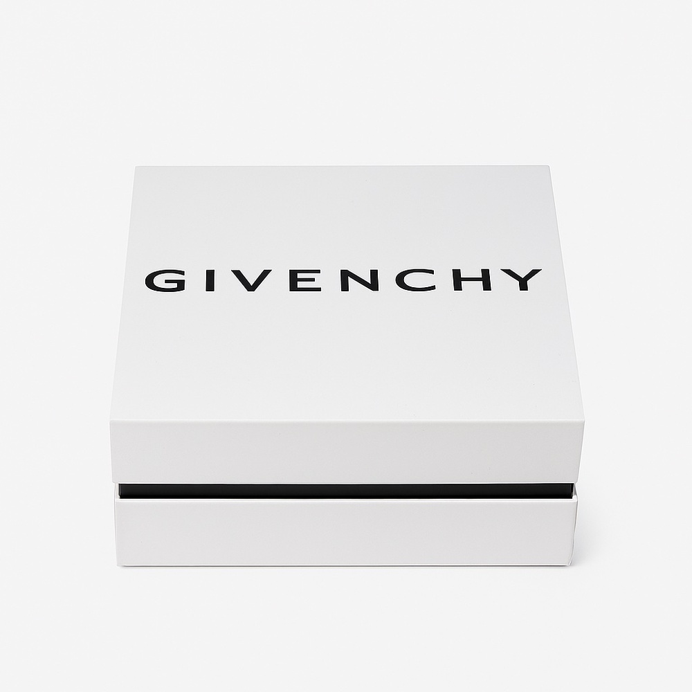 GIVENCHY White Gift Box￨(Size 6" x 6" x 2.75")